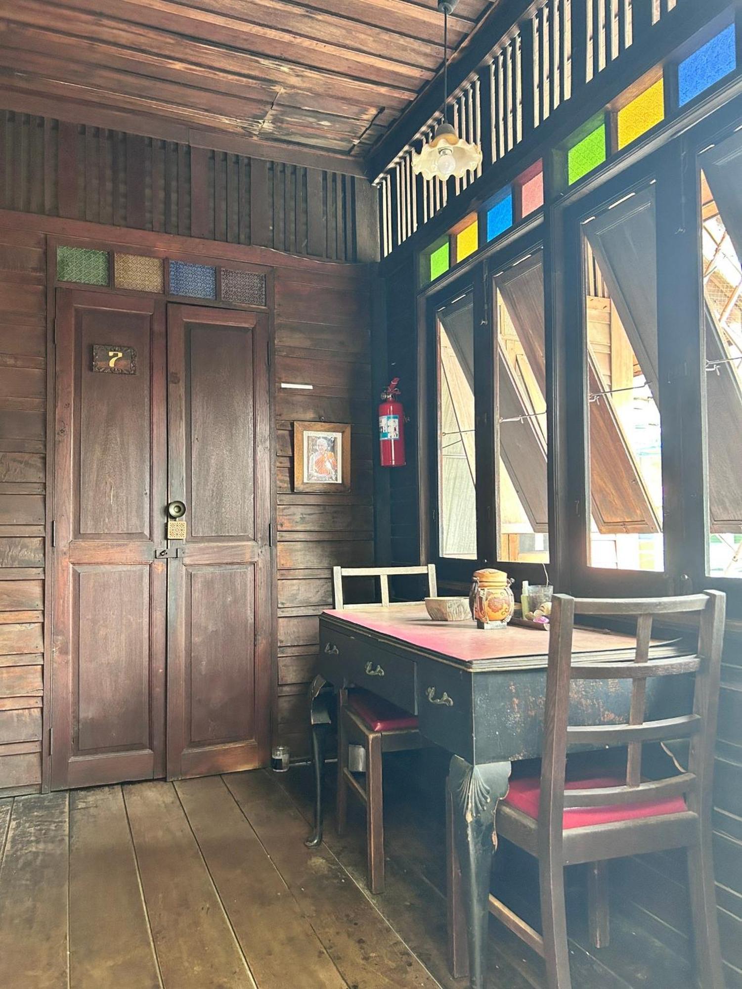 Chest'S Place Banguecoque Exterior foto